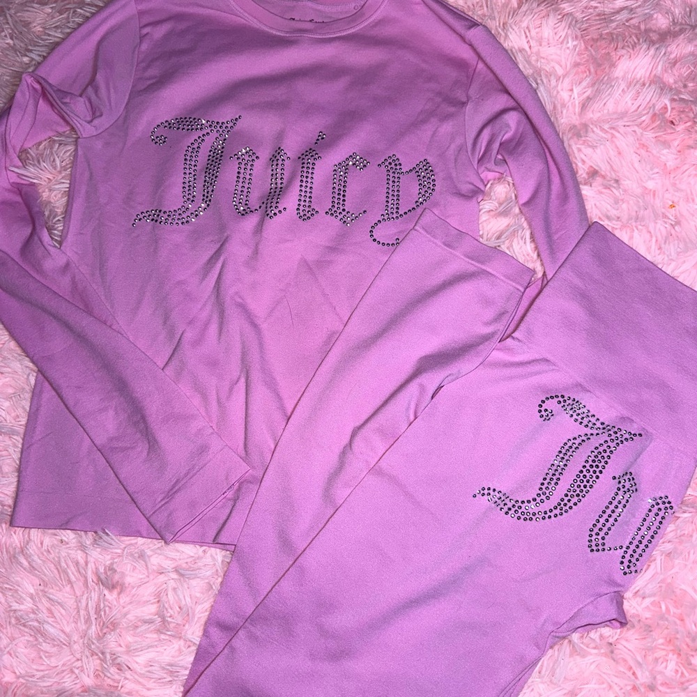 Juicy Couture Light Pink Sleepwear Tee with leggings & Logo Print